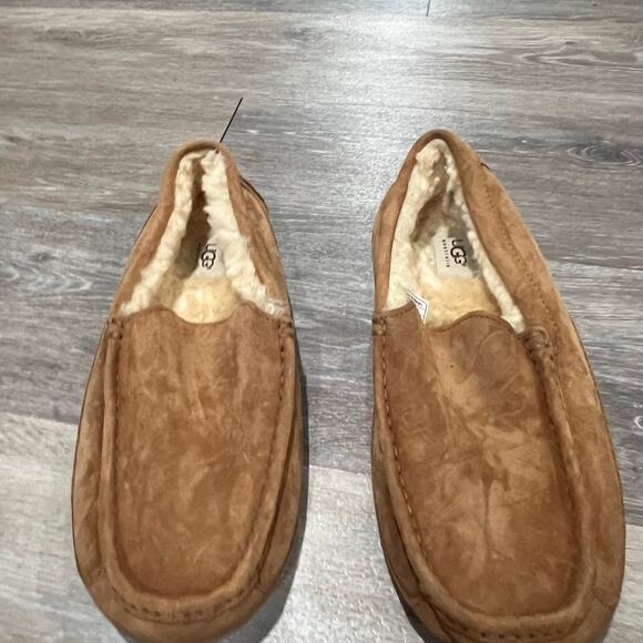 UGG Australia Ascot Suede Chestnut Men's Slippers Size 11 - Picture 2 of 5